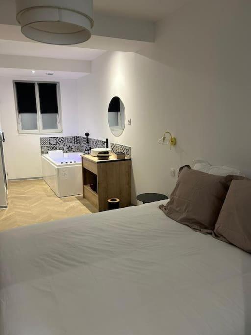2 Pers-couteliers-centre Apartment